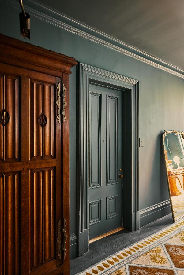 The Madrona Hotel Хийлдсбърг Екстериор снимка