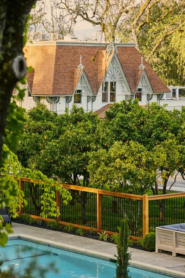 The Madrona Hotel Хийлдсбърг Екстериор снимка